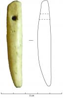 AML-4012 - Amulette : dent percéeosTPQ : 1 - TAQ : 400Amulette en forme de dent animale percée pour être portée en pendentif, mais taillée dans un os.