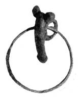 AMP-4049 - Amulette phalliquebronzePhallus allongé, avec les testicules ; anneau de suspension coulé.