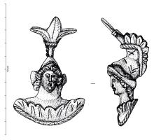 APM-4096 - Applique : buste de Minerve ou de MarsbronzeApplique en forme de buste en demi-relief. Le buste de Minerve ou de Mars émerge d'une corbeille de sept feuilles nervurées. Un tore, décoré d'incisions transversales, la souligne. Le cou massif porte un visage fin, encadré par une chevelure arrangée en boucle souples. La figurine est coiffée d'un casque à haut cimier et à bords relevés. le dessus de la visière est décoré d'un masque. Le panache de la crista, souligné par un bandeau, se termine par un fleuron à trois pétales dércoré de traits incisés. Le revers de l'applique se divise en deux parties.