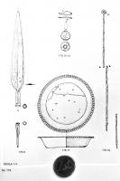 BRR-2001 - Broche à rôtirferBroche effilée (long. c. 50 cm), de section carrée, pourvue d'une tête massive de forme circulaire ou semi-circulaire, perforée.