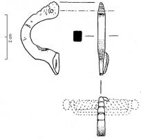 FIB-4948 - Fibule en arbalètebronzeFibule à corps massif, et porte-ardillon triangulaire; la tête ornée de stries sur sa partie superieure,  est percée d'un trou, destiné au passage une tige transversale, support du ressort bilatéral.