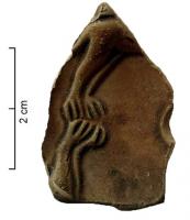 LMP-42229 - Médaillon de lampe : frise de lionsterre cuiteMédaillon de lampe circulaire orné d'une frise de lions ; le type de lampe est inconnu.