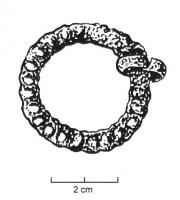 PRL-1041 - Perle annuairebronzePerle annulaire ornée sur les deux faces de bossettes venues de fonte.