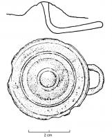 BTA-4015 - Bouton à anneaubronzeTPQ : 1 - TAQ : 200Bouton à anneau à disque orné de cercles concentriques, plus ou moins bombé et creux par-dessous ; anneau circulaire ou quadrangulaire.