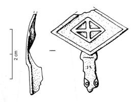 FIB-41960 - Fibule symétrique (?) émailléebronzeFibule à corps losangique transversal ; le champ émaillé s'orne d'un losange central entouré d'une bande d'émail ; pied en tête de reptile stylisée.