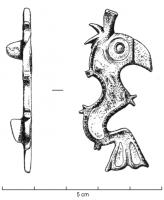 FIB-4628 - Fibule zoomorphe : oiseau fantastiquebronzeFibule en forme d'oiseau au corps ondulé, à grosse tête et bec crochu; le corps est creusé d'une grande loge d'émail; queue en éventail, également émaillée.