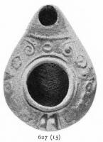 LMP-4160 - Lampe syro-palestinienne tardiveterre cuiteTPQ : 300 - TAQ : 500Lampe de forme ronde avec petit bec. Epaule  richement décorée de motifs en spirale. Petite anse conique en bouton.