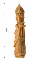 PDT-7005 - Pendentif : abbé saint Claude du JuraosFigurine en os représentant l'abbé saint Claude du Jura, en habits sacerdotaux et coiffé d'une mitre.