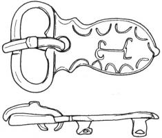 PLB-5171 - Plaque-boucle rigidebronzeTPQ : 625 - TAQ : 675Plaque-boucle non articulée, à boucle ovale étroite à réniforme, encochée pour le repos d'ardillon ; la plaque allongée, terminée par un bouton, est découpée en forme de vase allongé, avec un décor profondément incisé ; au revers, bélières coulées pour la fixation sur la ceinture.
