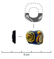 PRL-3562 - Perle cylindrique gracile : décor en spiralesverrePerle cylindrique gracile (D. perforation > D. section) en verre coloré bleu ; décor en surface de spirales en verre jaune opaque.
