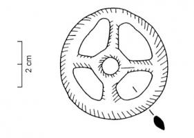 RUL-2001 - RouellebronzeRouelle à quatre rayons, regroupés sur un petit cercle central pouvant figurer le moyeu.