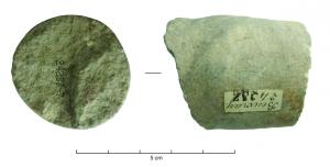 AGS-3006 - Aiguisoir ?pierrePierre cylindrique en grès présentant des traces d'usage et parfois de rouille.