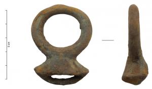 AJG-4014 - Anneau de jougbronzeAnneau de joug simplement posé sur une base évasée; robuste anneau par-dessous.