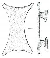 APH-4007 - Applique de harnaisbronzeTPQ : 200 - TAQ : 300Applique de harnais rectangulaire, face externe lisse, bords concaves (il peut s'agir des côtés courts, longs ou des 4) ; au revers, deux boutons de fixation pour support en cuir.