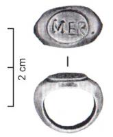BAG-4362 - Bague à chaton inscritargentBague à chaton inscrit, anneau circulaire, simplement élargi à l'emplacement du chaton, inscrit en intaille et en caractères non rétrogrades.