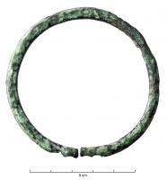BRC-3543 - Bracelet ouvert - type Py AC-3112bronzeBracelet ouvert de section circulaire, dont les extrémités sont ornées de moulures transversales pouvant évoquer des têtes animales.
