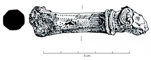 CAC-4018 - Couteau à affûter les calamesbronzeTPQ : 25 - TAQ : 100Petit couteau en fer, à manche de bronze mouluré, terminé par une tête de bélier.