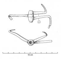 CHA-4110 - Charnière à fiches à anneauxbronzeCharnière constituée de trois pointes dotées à leur extrémité d'un anneau permettant d'accueillir un rivet formant l'articulation. Les deux fiches extérieures comportent une excroissance latérale de manière à ce que la partie visible de la charnière affecte une forme d'olive.