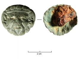 CLD-4067 - Clou décoratif : tête masculinebronze, ferClou en bronze, coulé sur une tige en fer ; la tête circulaire présente une tête barbue aux oreilles pointues (Silène).