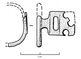 CLE-4027 - Clé-bague à translationbronzeTPQ : -10 - TAQ : 500Simple anneau à partir duquel se projette latéralement une platine ajourée, destinée à une serrure à mouvement latéral ; ajours simples ou complexes, motif souvent refermé sur lui-même, plus rarement avec des dents proéminentes. Objets de facture légère.