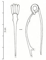 FIB-3085 - Fibule de Nauheim 5c17bronzeRessort à 4 spires et corde interne ; arc plat, triangulaire et tendu ; porte-ardillon trapézoïdal ajouré ; arc orné de deux encoches semi-circulaires dans la partie la plus large.