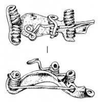 FIB-3852 - Fibule laténiennebronzeFibule à ressort mi-long (8 à 10 spires), corde externe, arc plat foliacé ; le pied redressé sur l'arc se tremine par deux ressorts successifs, bien formés avec leur corde.