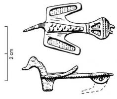 FIB-4311 - Fibule zoomorphe : oiseaubronzeTPQ : 150 - TAQ : 300Fibule zoomorphe émaillée, en forme d'oiseau aux ailes déployées; les ailes sont creusées de loges allongées en champlevé ; la queue en éventail est divisée en deux loges triangulaires émaillées, et terminée par un petit anneau; la tête seule est en ronde-bosse, et redressée.
