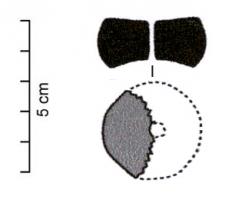 FUS-1017 - Fusaïole discoïdaleterre cuiteTPQ : -900 - TAQ : -750Fusaïole discoïdale, faces supérieure et inférieure concaves, inornée. La concavité des faces se traduit parfois, par un petit évidement central.