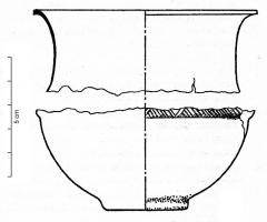 GOB-3006 - Gobelet ibériqueargentGobelet à panse renflée, séparé par une carène d'un col à profil concave, bord épaissi et déversé vers l'extérieur; fond annulaire dégagé au martelage.