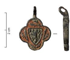 PDH-7043 - Pendant armoriébronzePendant en forme de quadrilobe, de gueules aux rameaux végétaux; au centre, écu au lion dressé à une billette à senestre.