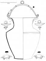 SIT-3001 - Situle de type BeaucairebronzeTPQ : -120 - TAQ : -50Situle martelée, à panse ovoïde, épaule marqué, col cylindrique et bord évasé; l'anse coulée, surmontée d'un anneau, joue librement dans deux attaches triangulaires, terminées par des fleurons, fixées sur les côtés par brasure; le fond repose sur trois supports épais, ajourés, aux extrémités festonnées.
