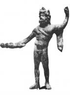 STE-4390 - Statuette : Zeus - Jupiter à la chlamyde en sautoirbronzeTPQ : 1 - TAQ : 300Le dieu est représenté debout, sous les traits d'un homme d'âge mûr. L'appui sur la jambe gauche provoque un déhanchement et une torsion du buste. Le bras gauche est levé haut, tandis que le droit est tendu vers l'avant. La tête est légèrement tournée à droite et relevée. La chlamyde est agrafée ou posée sur l'épaule droite et couvre le haut du buste avant de s'enrouler autour de l'épaule et du bras gauche.