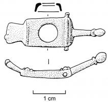 AMP-4002 - Amulette phalliquebronzeTPQ : 1 - TAQ : 300Amulette composée d'un corps rectangulaire creux par dessous, percé de part en part, pourvu d'un côté d'un phallus stylisé et de l'autre d'une main faisant le geste apotropaïque de la 