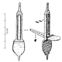 BLC-7003 - Balance monétaire à tare fixebronzeTrébuchet pliant, avec un bras articulé pour la suspension (supérieure ou inférieure); le fléau peut se terminer par un plateau gravé à l'image de la monnaie que la balance sert à vérifier : châtel tournois...