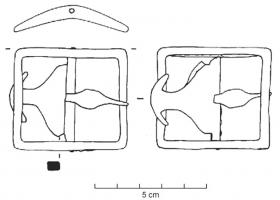 BOC-9005 - Boucle de chaussurebronzeTPQ : 1690 - TAQ : 1720Boucle rectangulaire, de profil anguleux ; l'axe central porte un ardillon et à l'opposé un contre-ardillon. Travers rapportée en fer. 