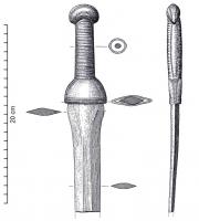 EPE-1057 - Épée à poignée métalliquebronzeÉpée à poignée métallique creuse recevant la soie alors que la languette s'emboîte dans les lèvres de la garde. Cette poignée se termine par un pommeau réniforme. La fusée, de section ovalaire, est ornée de bourrelets horizontaux. La garde présente un contour demi-circulaire et une base rectiligne. La section de la lame est losangique à méplats.
