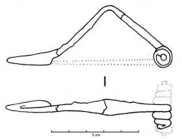 FIB-2656 - Fibule à pied redressébronze.Fibule à arc coudé de section aplatie; ressort bilatéral court; pied redressé, terminé par un bouton conique ou biconique