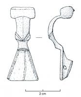 FIB-4064 - Fibule Feugère 18abronzeTPQ : -15 - TAQ : 20Type à couvre-ressort quadrangulaire, arc trapu orné d'une profonde cannelure ou de côtes, plaque triangulaire en queue de paon.