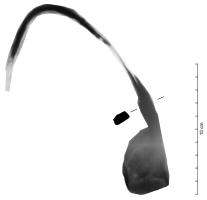 GAF-9003 - Gaffe à tige effilé en forme de crochet et douille conique.ferObjet composé d'une longue tige effilée de section quadrangulaire à circulaire. Une extrémité est une douille conique formée d'une tôle de fer repliée sur elle même.