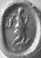 INT-4068 - Intalle : Chasseur, chienpierre dureTPQ : 200 - TAQ : 300Intaille figurant un chasseur marchant, accompagné d'un chien (Diane ?).
