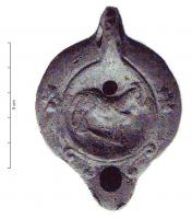 LMP-41012 - Lampe Loeschcke VIII : Ulysse sous le bélierterre cuiteLampe ronde à petit bec rond, anse perforée. Médaillon décoré d'Ulysse caché sous le bélier du géant Polyphème.