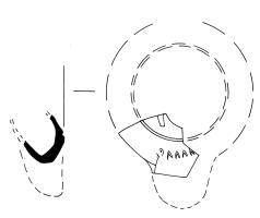 LMP-42705 - Lampe à bec rond appuyé sur le disque, décor indéterminéterre cuiteLampe à bec rond appuyé sur le disque et guilloché, épaule lisse ; médaillon orné mais sujet indéterminé.