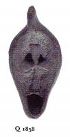 LMP-5247 - Lampe ovale Croixterre cuiteLampe ovale à long bec rond. Médaillon orné d'une croix.