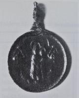 MER-9009 - Médaille religieuse : saint Antoine de PadouebronzeA/ Vierge portat l'Enfant, entre deux luminaires; R/ saint Antoine de Padoue, inscription ANTON [PA]DVA.