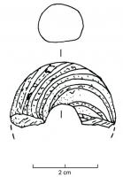 PRL-3007 - Perle annulaire massive : décor de filets spiralésverrePerle annulaire massive (D. perforation < D. section) en verre coloré bleu foncé ; décor inclus dans la masse de fins filets blancs enroulés en spirale autour de la section.
