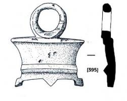 SIT-4068 - SitulebronzeSitule de forme inconnue ; anse articulée sur deux attaches massives coulées travaillées en volumes simples à angles vifs.