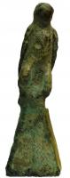 STE-4180 - Statuette zoomorphe : aigle sur soclebronzeAigle debout, au repos, posé sur un socle formé d'une simple pyramide massive.