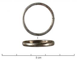 BAG-4176 - Anneau simpleargentSimple anneau fermé, de section plate à l'intérieur, extérieur lisse.