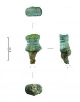 CLD-4116 - Clou de serrure à tête concavebronzeClou constitué d'une tête en double tronc de cône ovalaires aplatis, séparés par une gorge encadrée de moulures surmontant une tige en bronze. Traces de scellement au plomb.