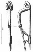 FIB-3855 - Fibule de type Le CatillonbronzeFibule en bronze à ressort bilatéral, 4 spires et corde externe; arc très tendu, de section filiforme généralement ronde, parfois losangique ou ovalaire ; porte-ardillon triangulaire ou trapézioïdal, souvent ajouré voire fenestré.